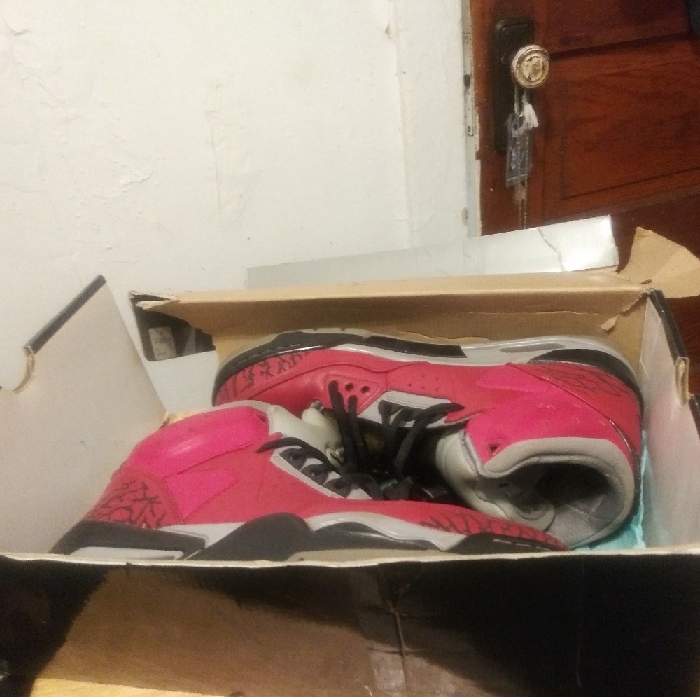 Jordan shoes... - Picture 5 of 5